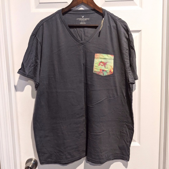 AE American Eagle T-Shirt V-Neck Pocket Men's XL - Picture 1 of 10